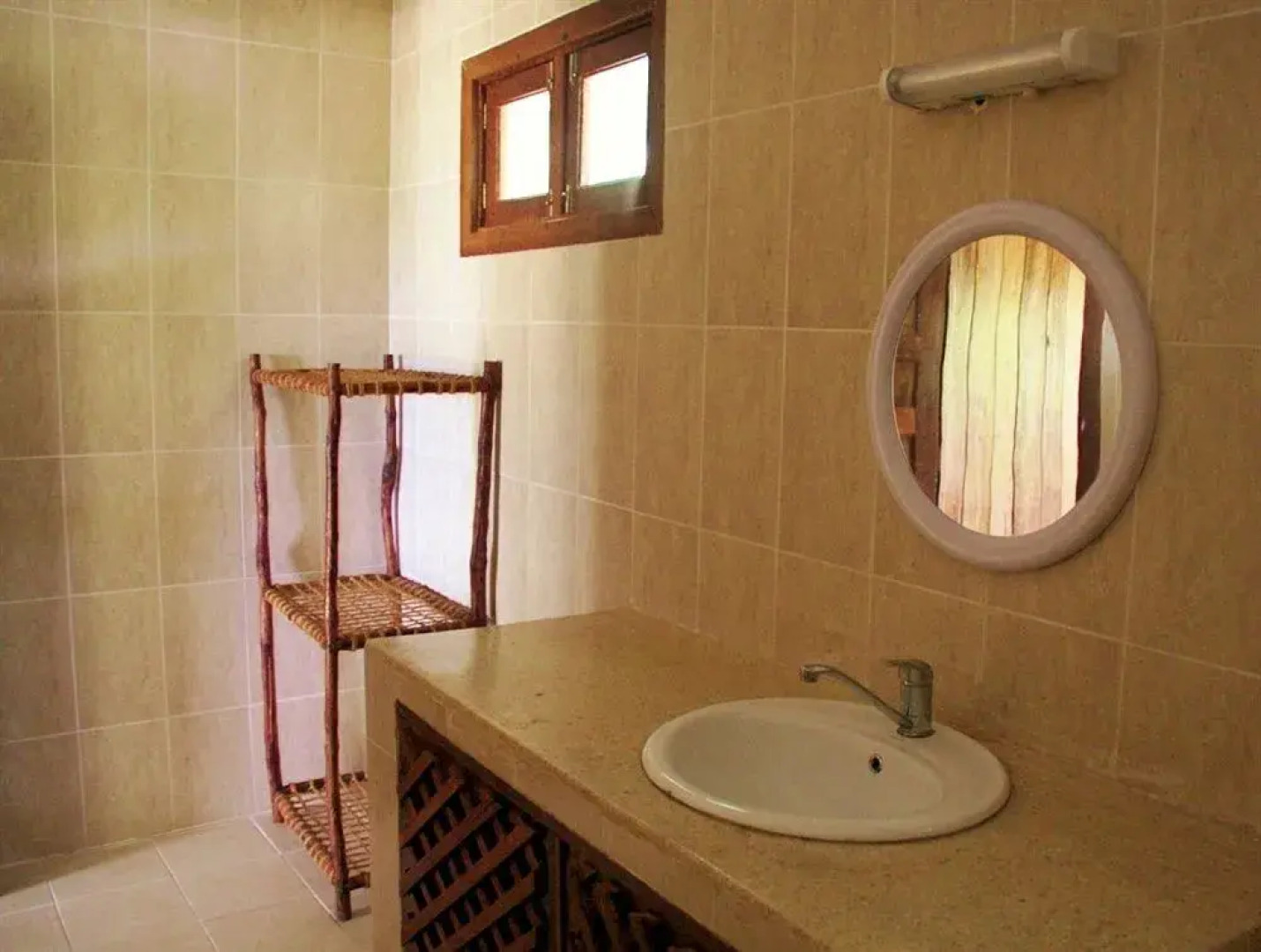 Domokuchu Beach Bungalows