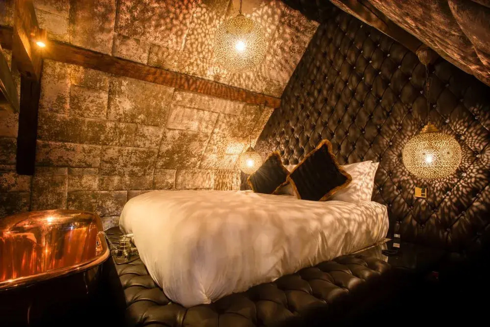 Crazy Bear Hotel-Beaconsfield