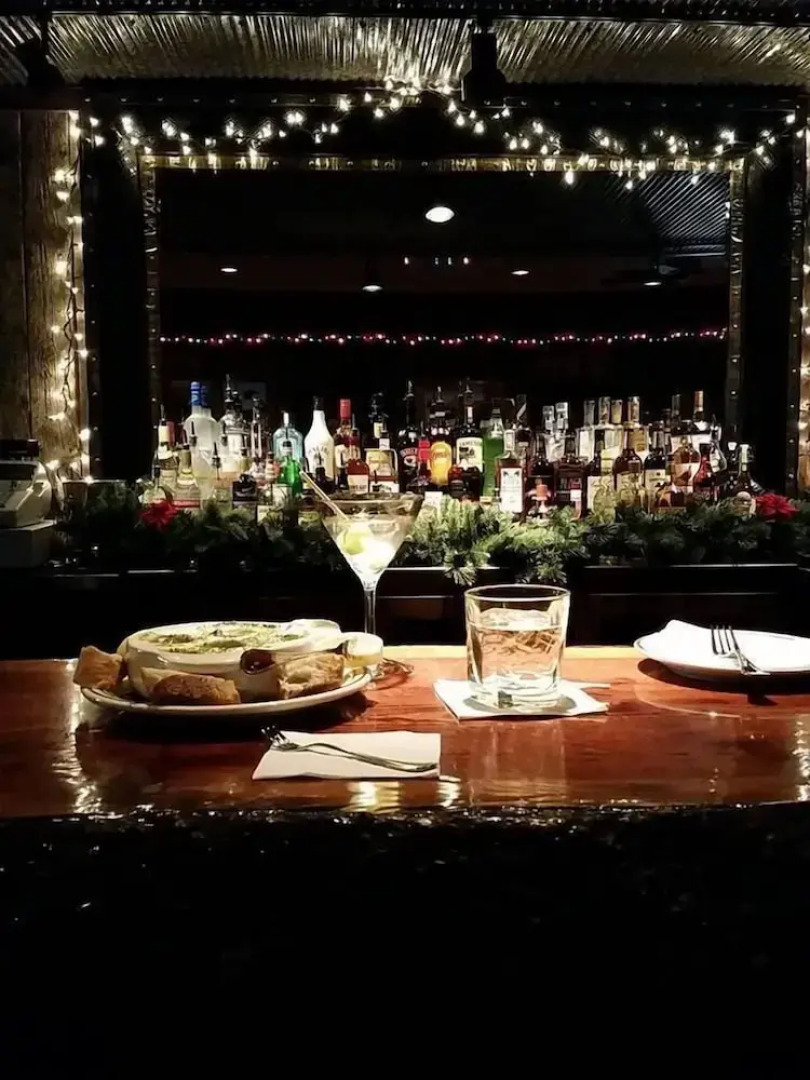 McAllister Inn & Lodging