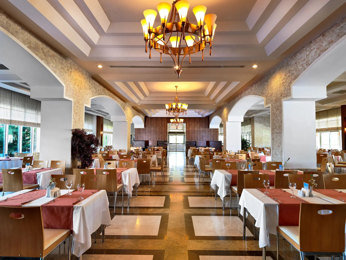 Crystal De Luxe Comfort Collection