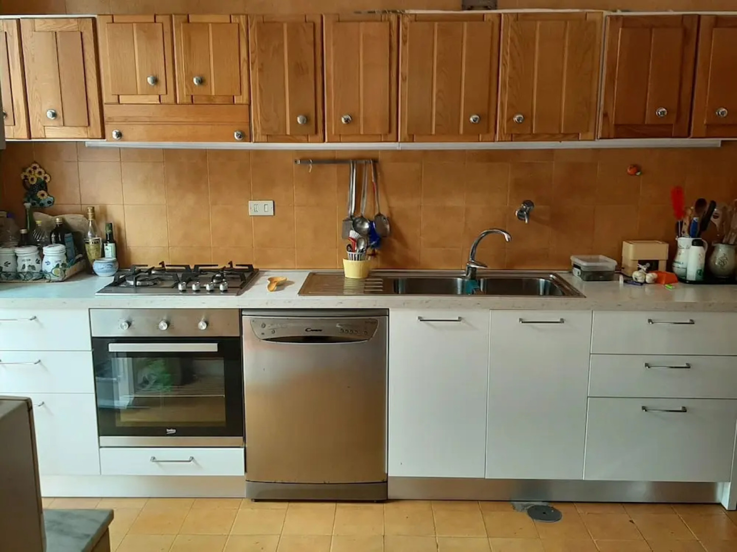 Sun-kissed Villa in Laureana Cilento With Swimming Pool