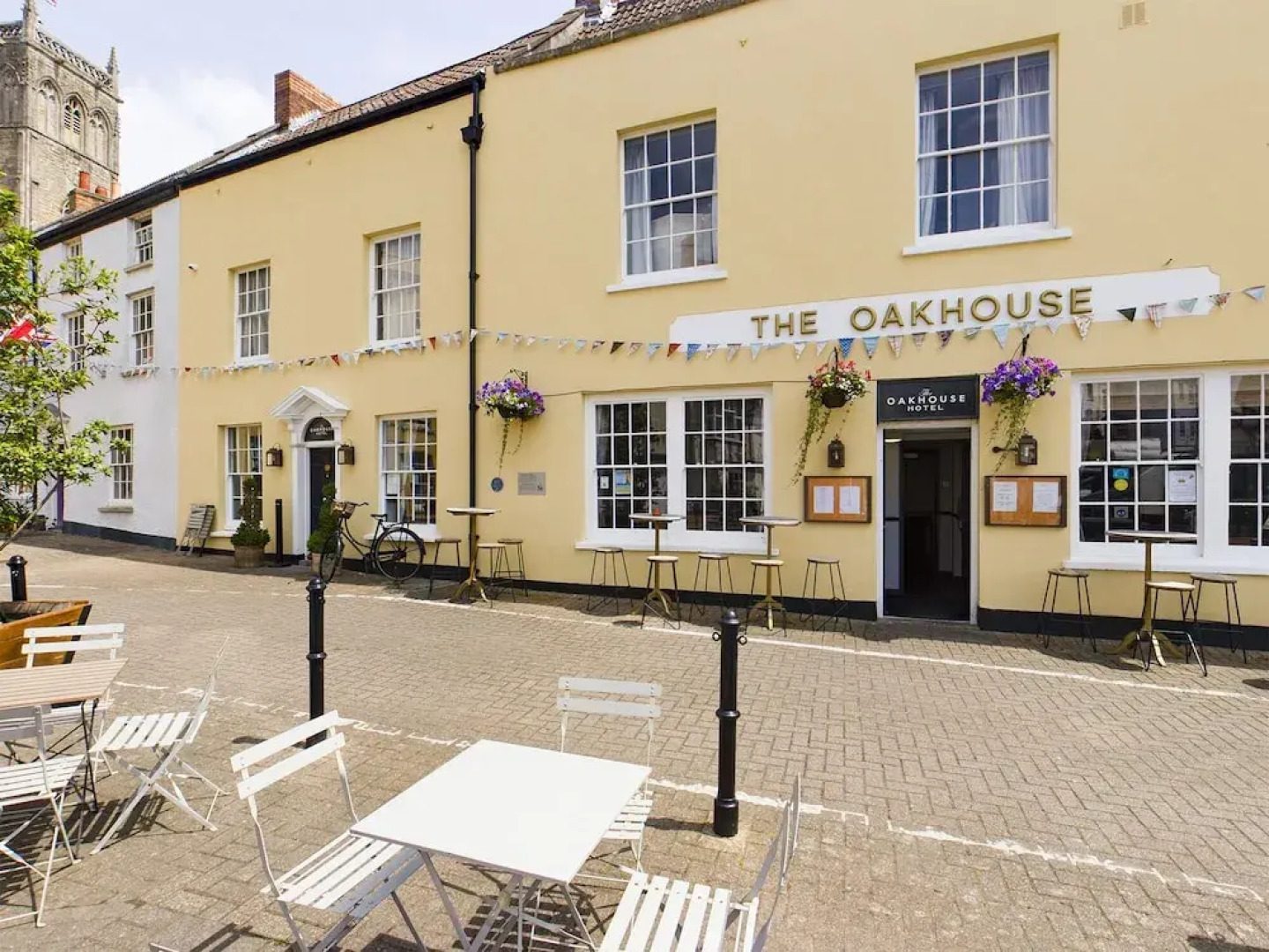 The Oakhouse Hotel