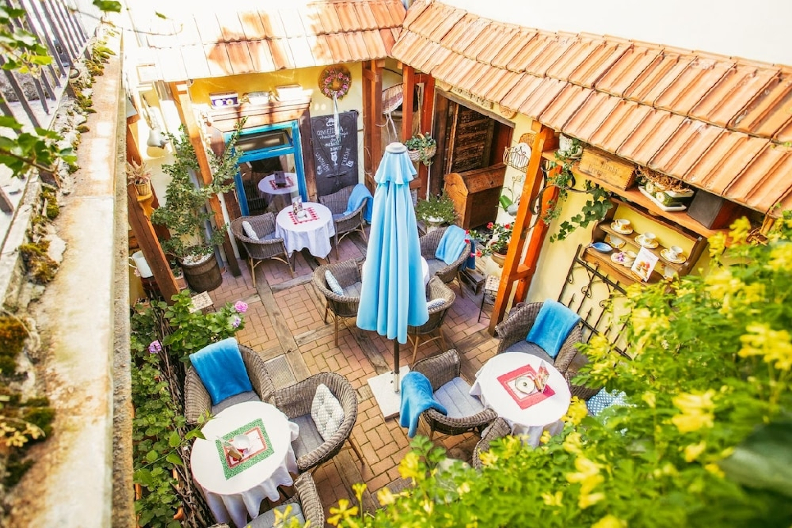 Divná Pani Luxury Gallery Rooms