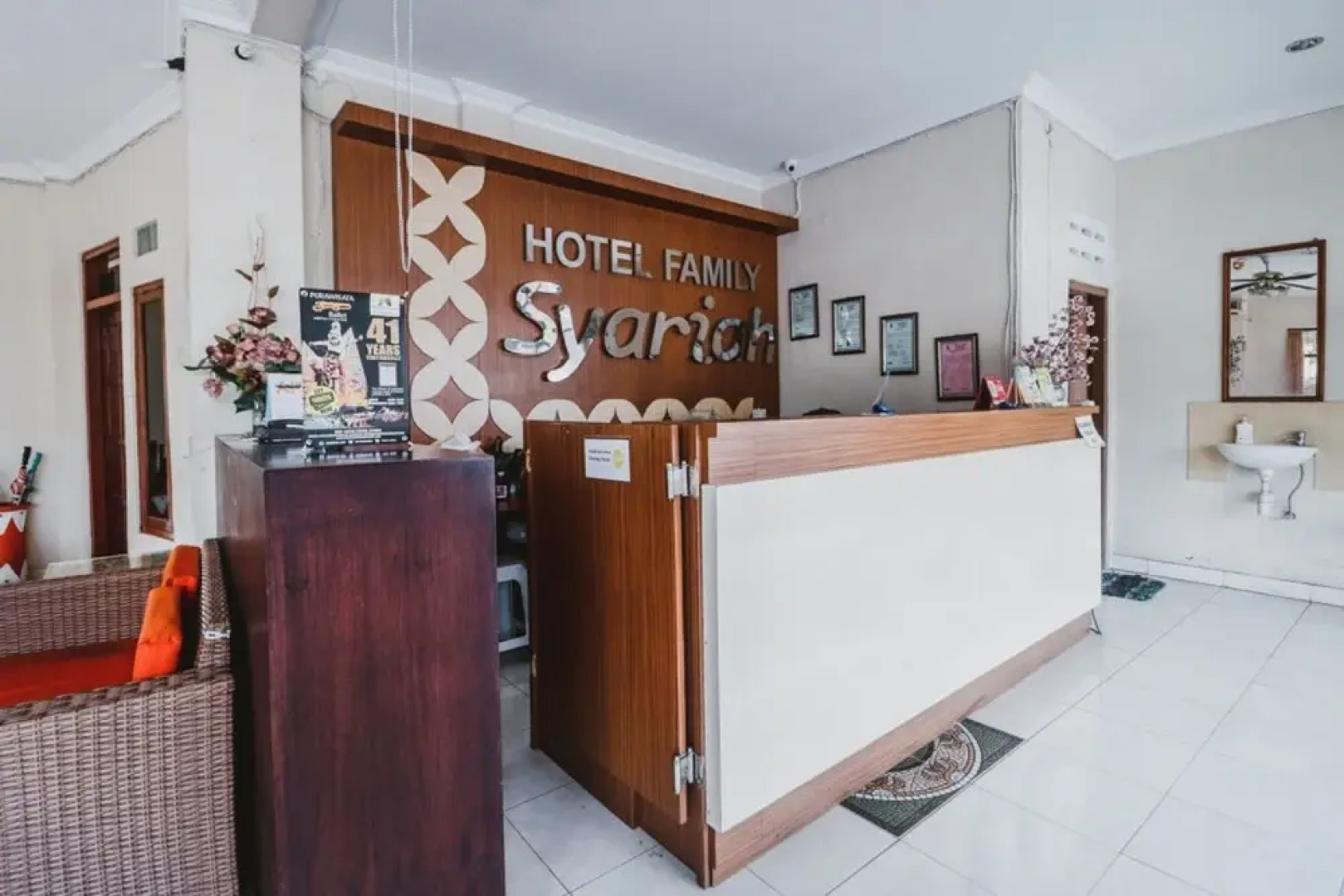 RedDoorz Plus @ Jalan Parangtritis 2