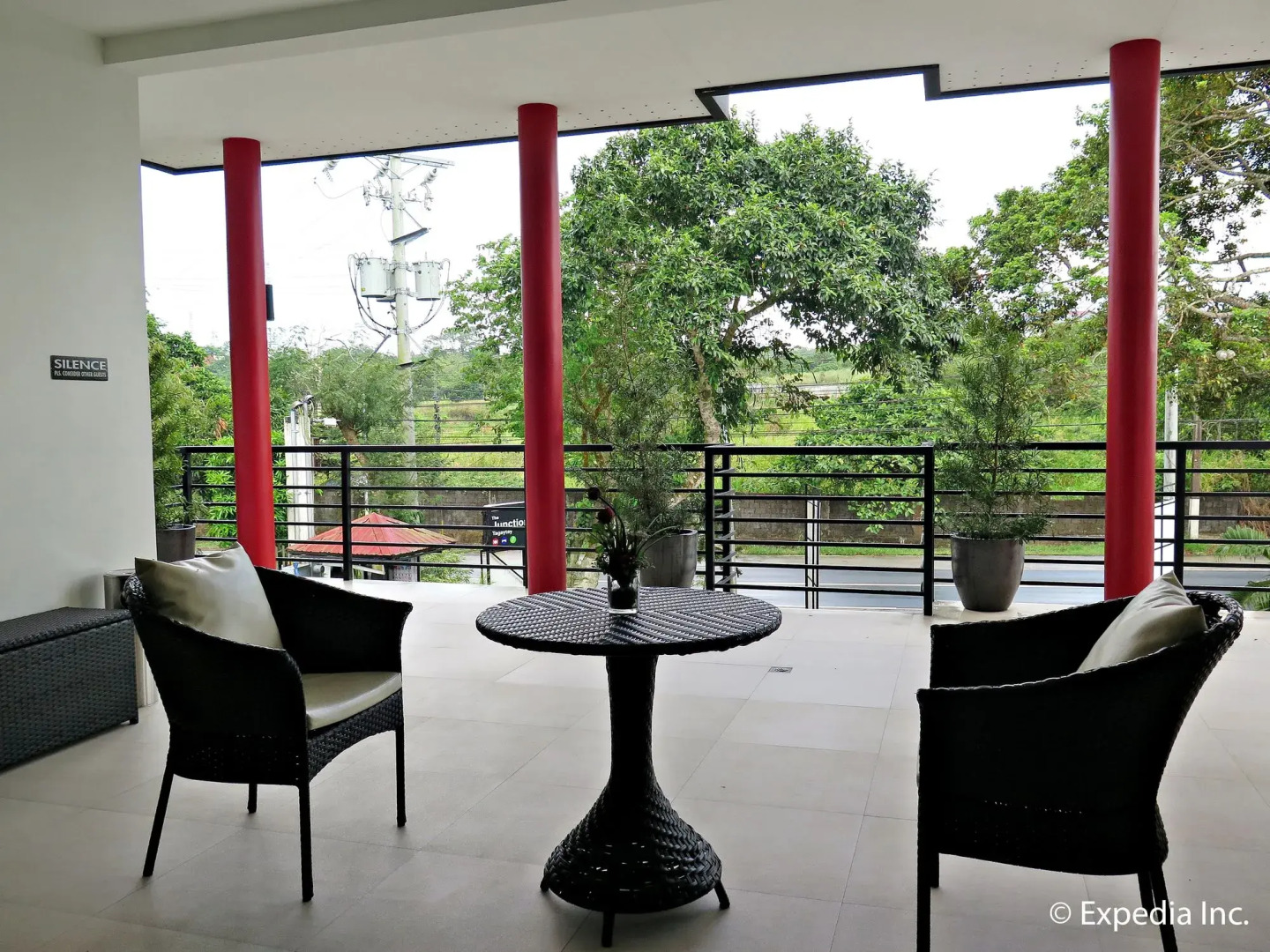 Capital O 642 The Junction Tagaytay