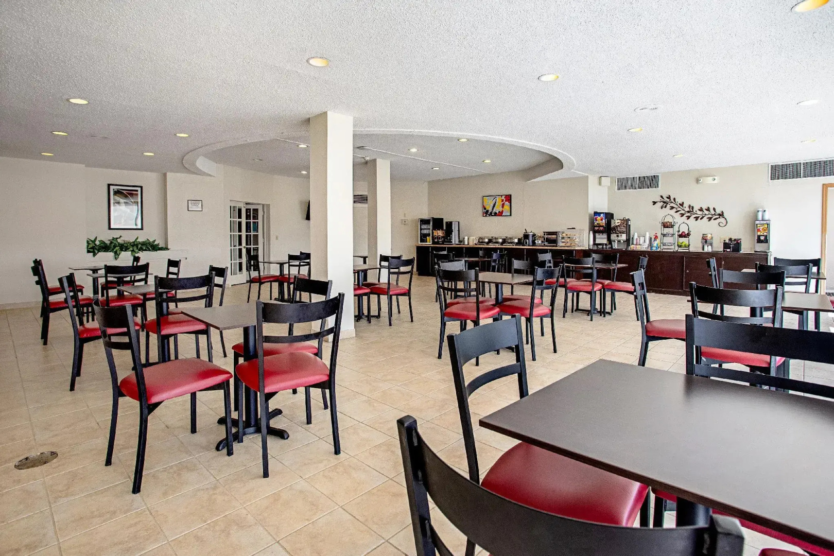 Red Roof Inn PLUS+ Wichita East