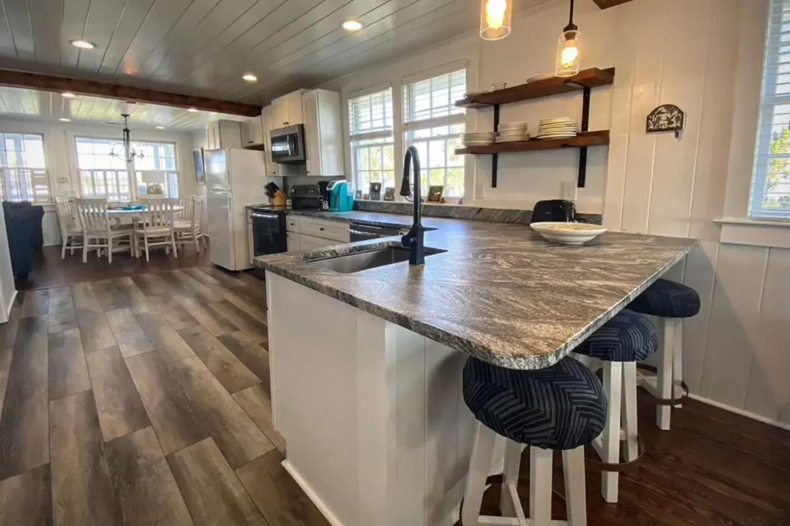 Carolina Breezy by Sea Scape Properties