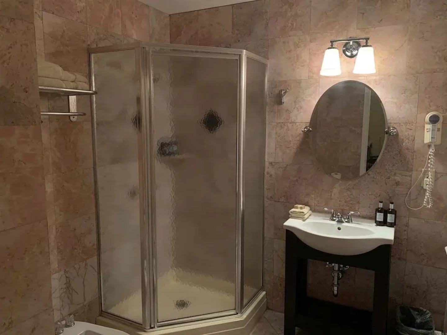 Copperhood Retreat & Spa