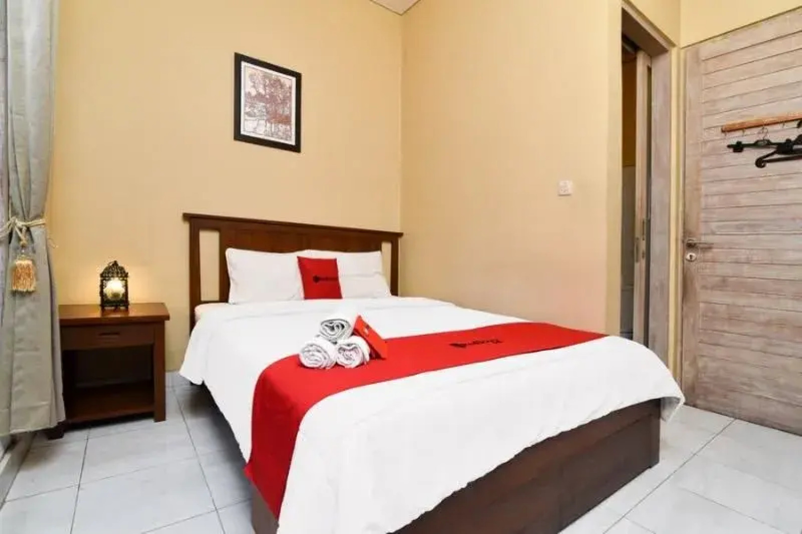 RedDoorz near Pantai Sanur Bali