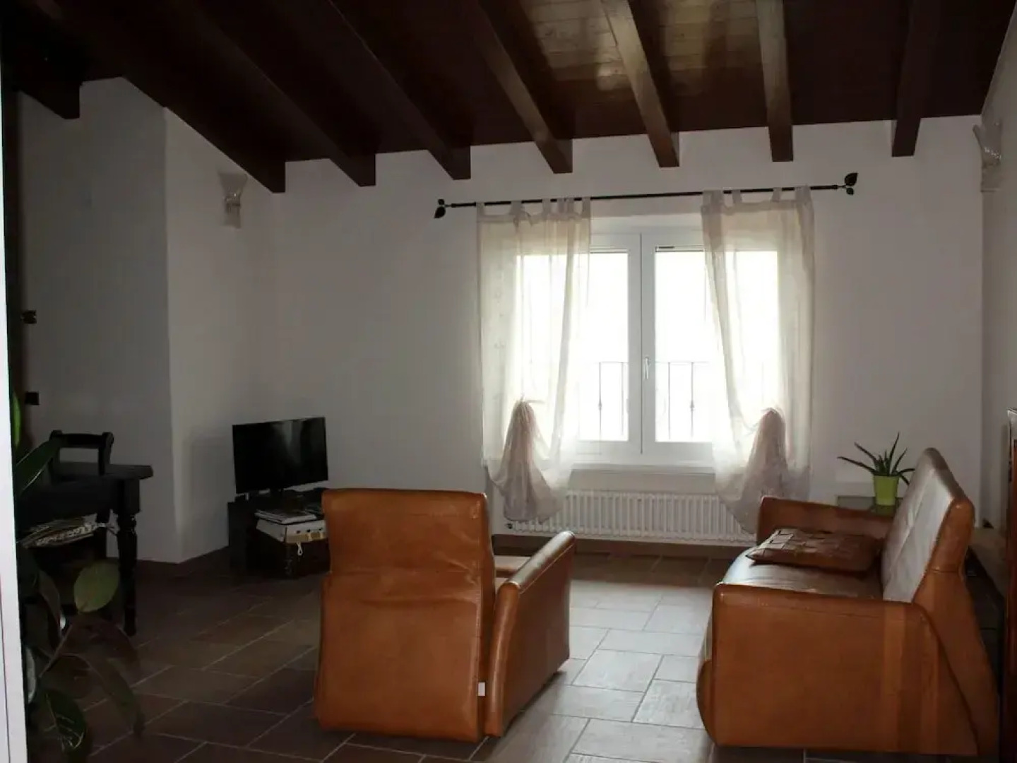 Ello Apartment for Lake Adventures