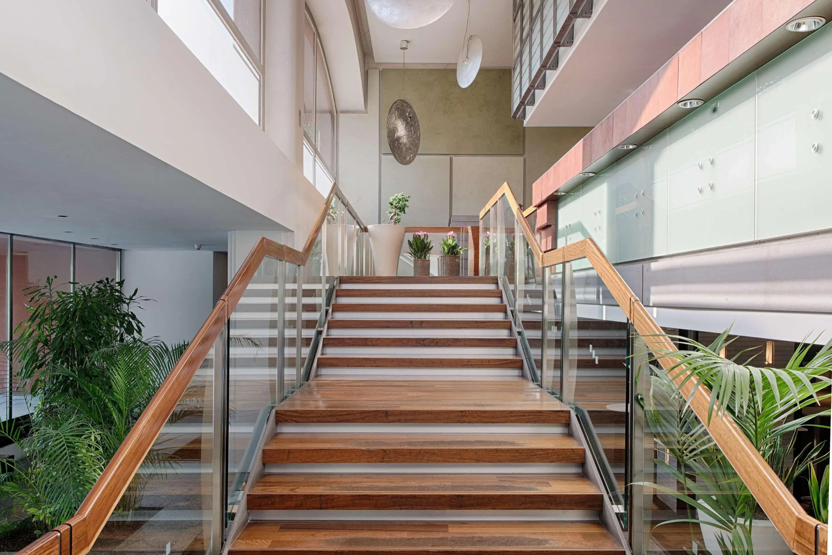 Отель NH Milano 2