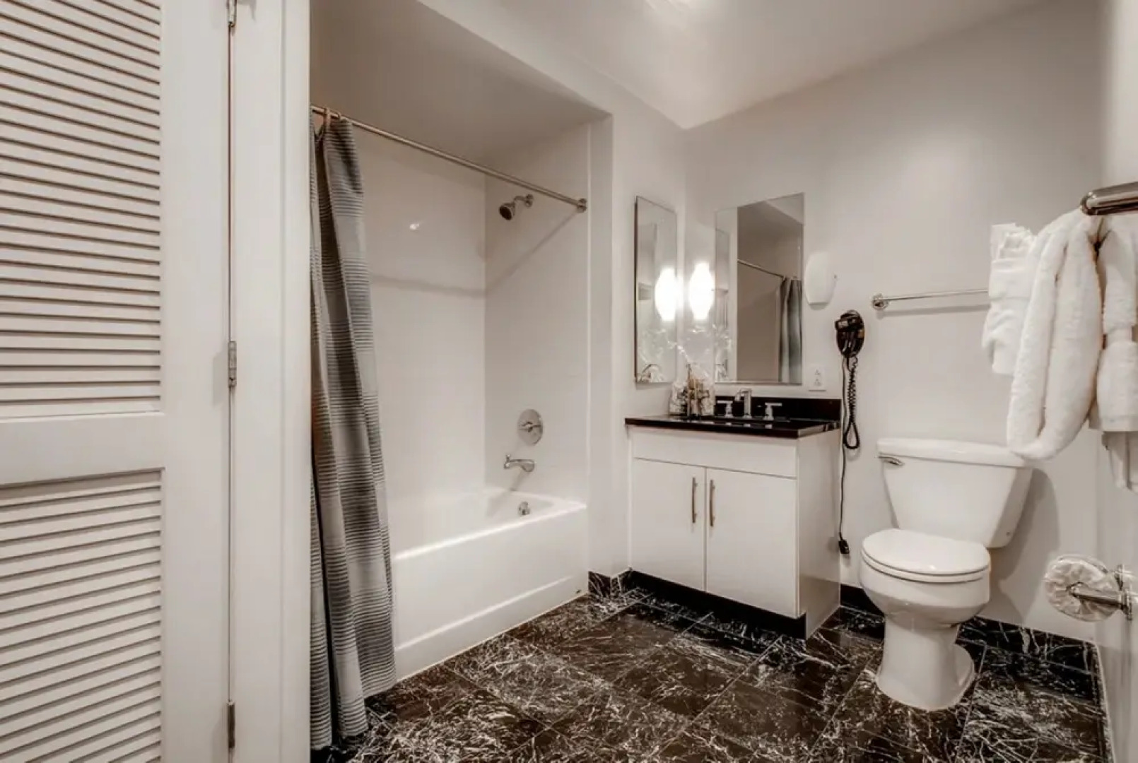 Global Luxury Suites at Broad Street