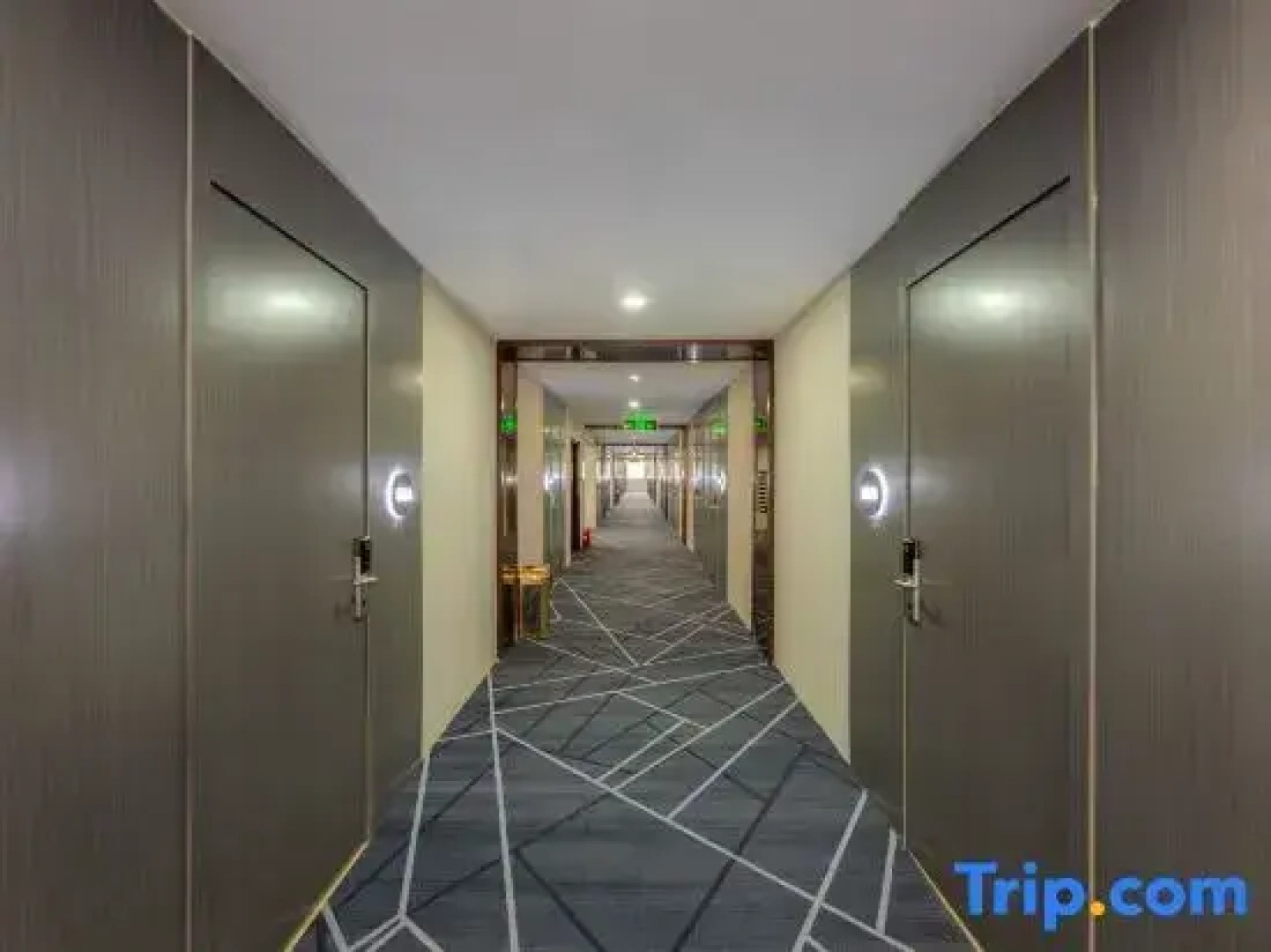 Yuhuai International Hotel