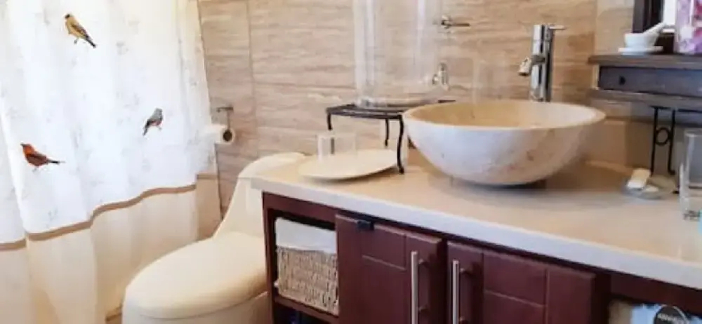 Casa Buen Aventura, Panajachel, Solola, Guatemala - Casa de Campo Familiar