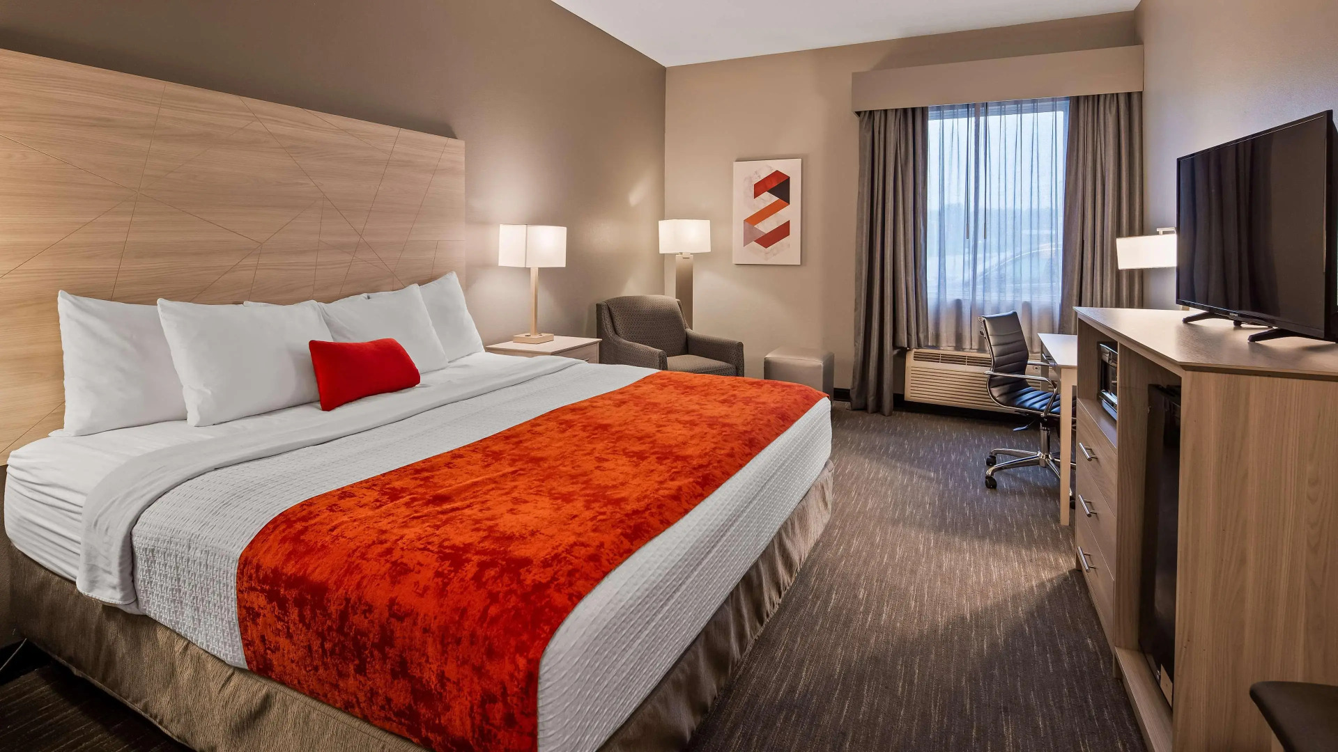 Best Western Plus New Cumberland Inn & Suites