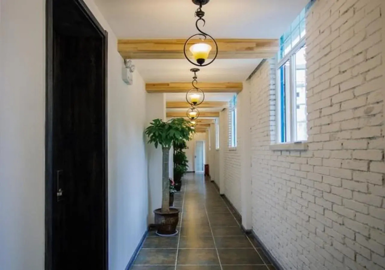 7 Sages Bell Tower Youth Hostel