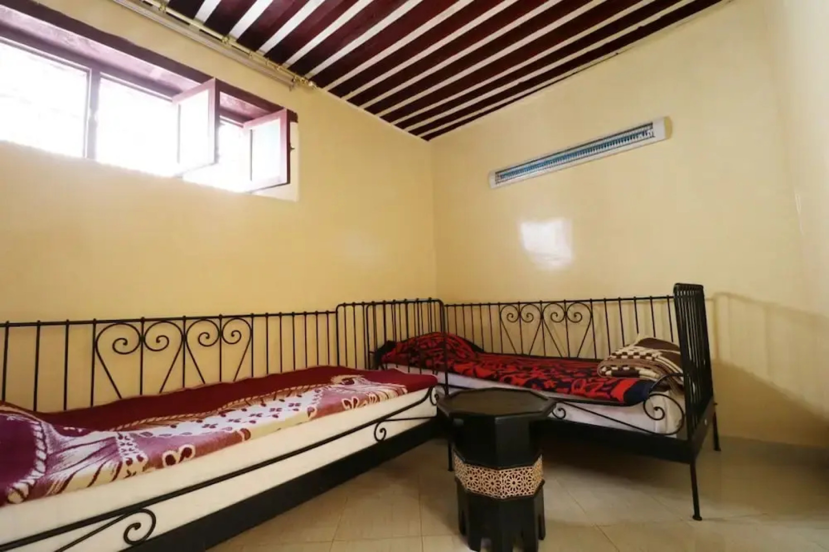 Downtown Hostel Fez - Hostel