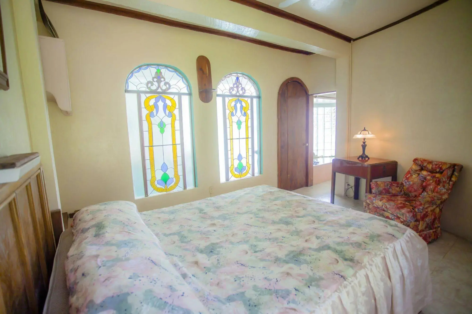 Banana Bank Lodge & Jungle Horseback Adventures