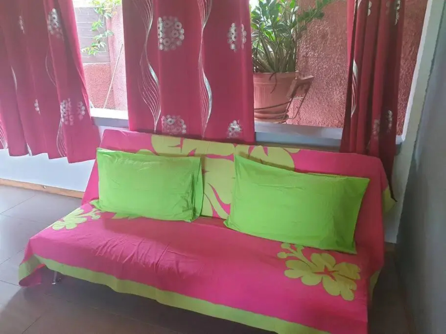 Ohana Location Ravissant appart spacieux parking gratuit à uturoa