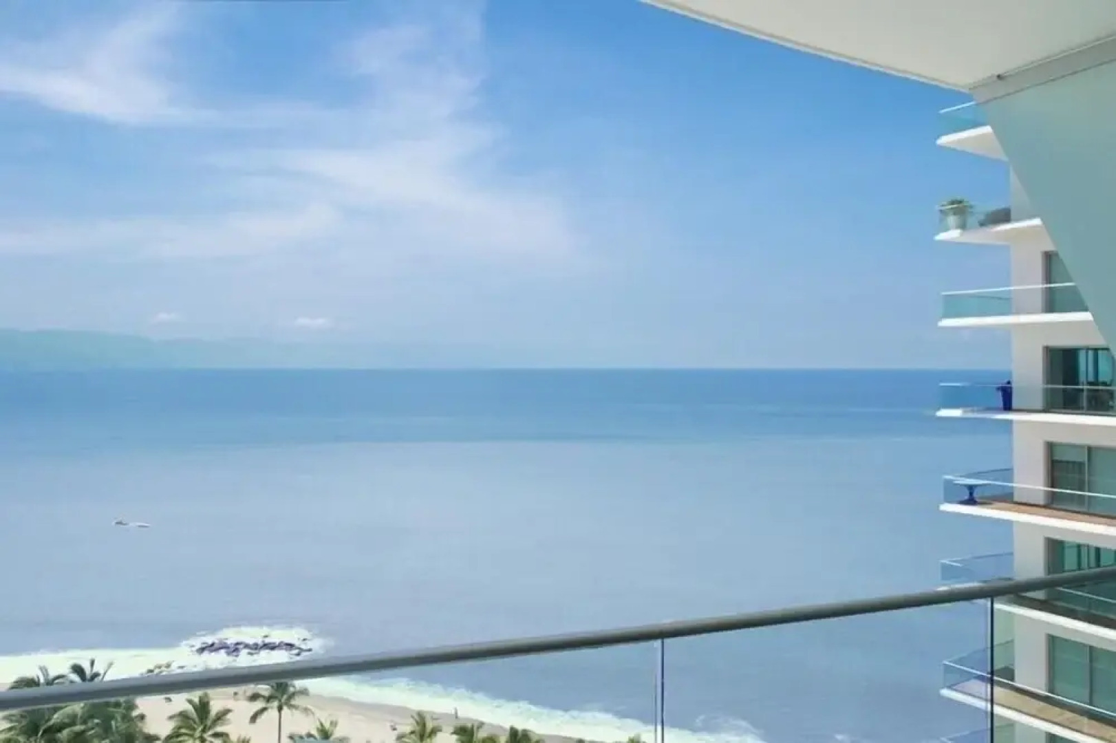 Unlimited Luxury Villas - Icon Vallarta Condo