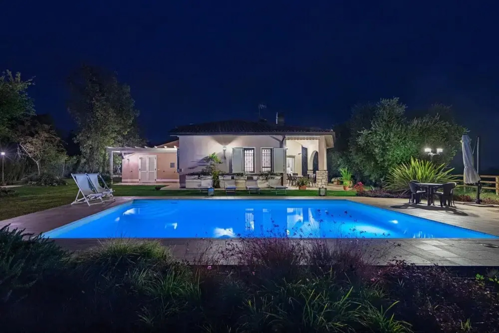 Villa Daniela con Piscina Vista Lago by Wonderful Italy