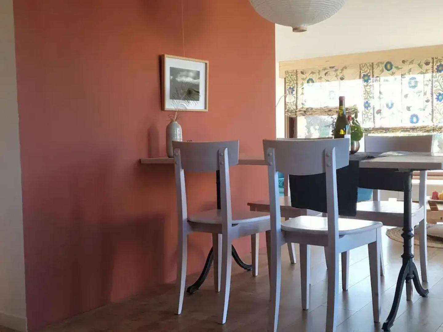 Bright, Modern Loft Comfortable Vacation Home