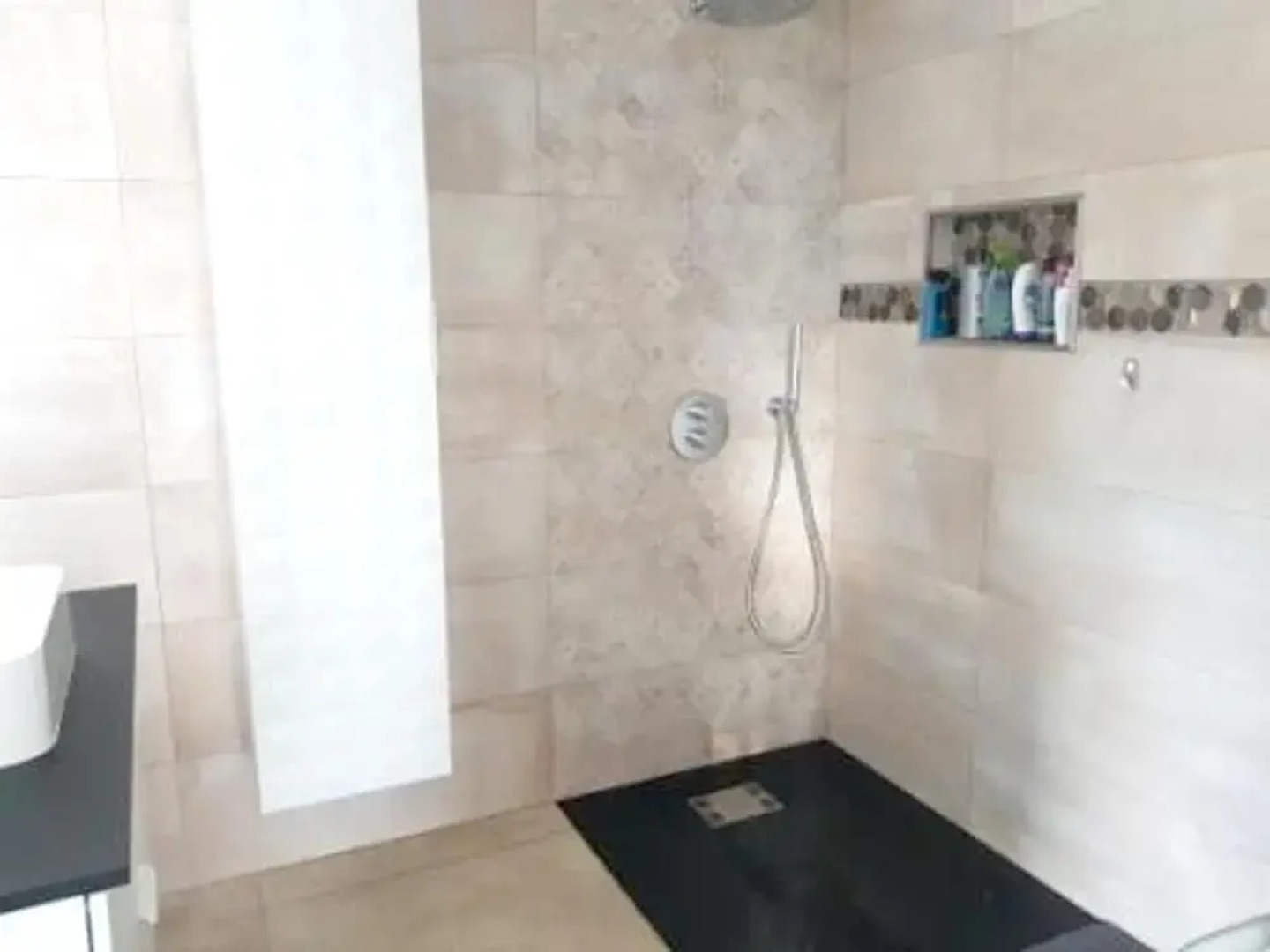 House With one Bedroom in Mornas, With Enclosed Garden and Wifi