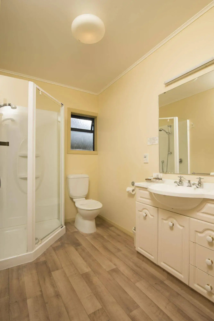 Bay Vista Waterfront Motel Picton