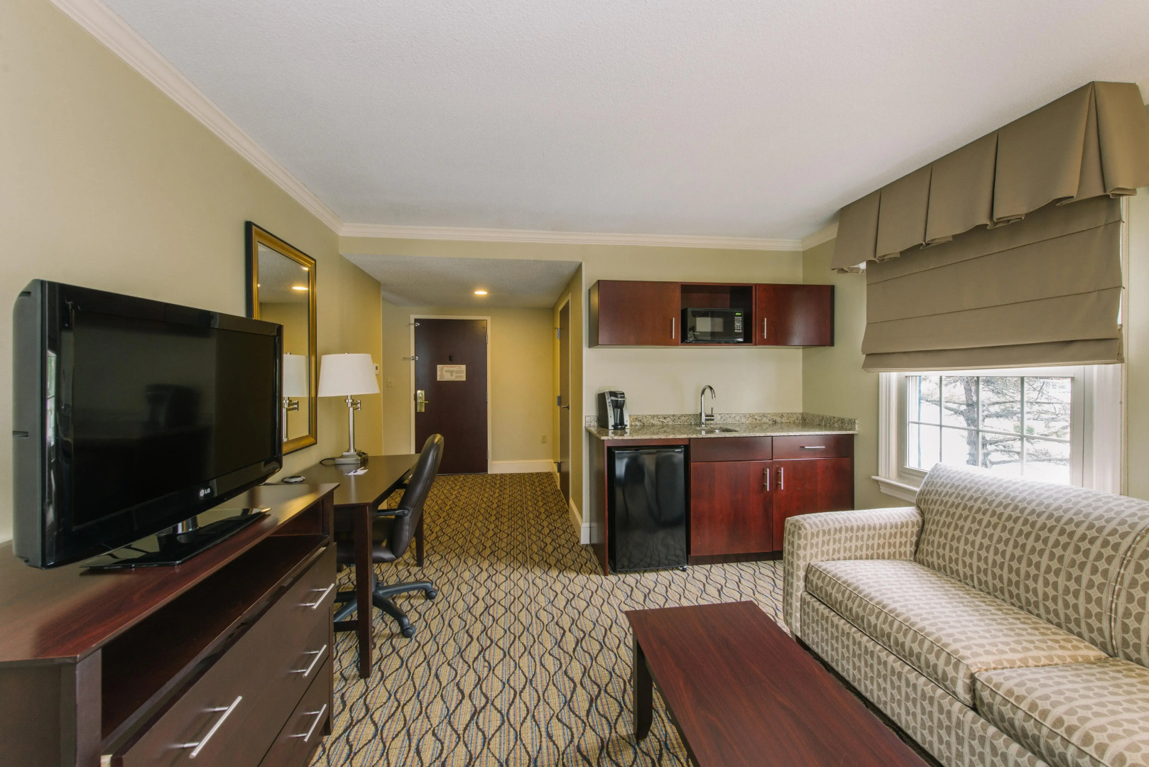 Holiday Inn Express & Suites Merrimack