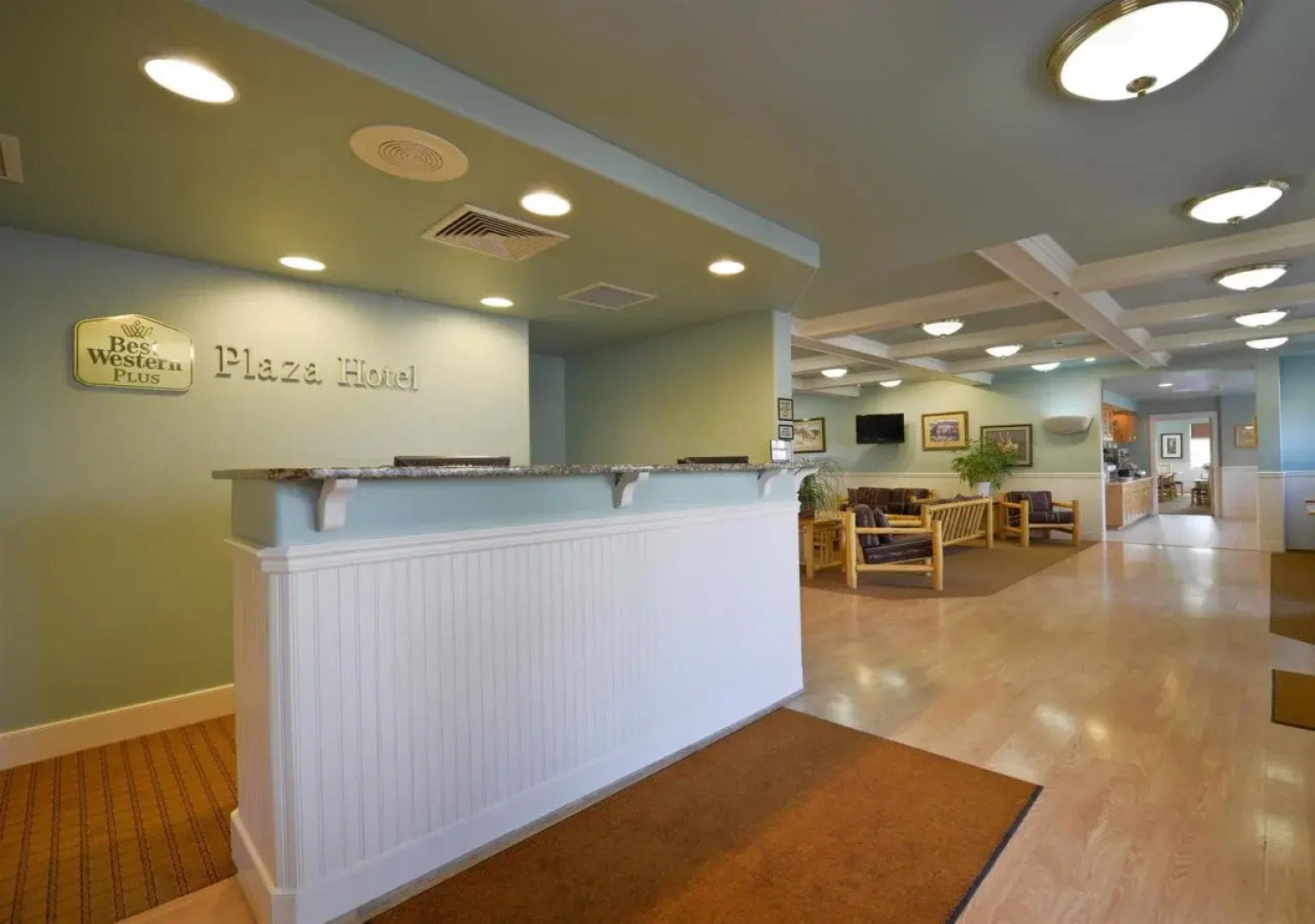 Best Western Plus Plaza Hotel