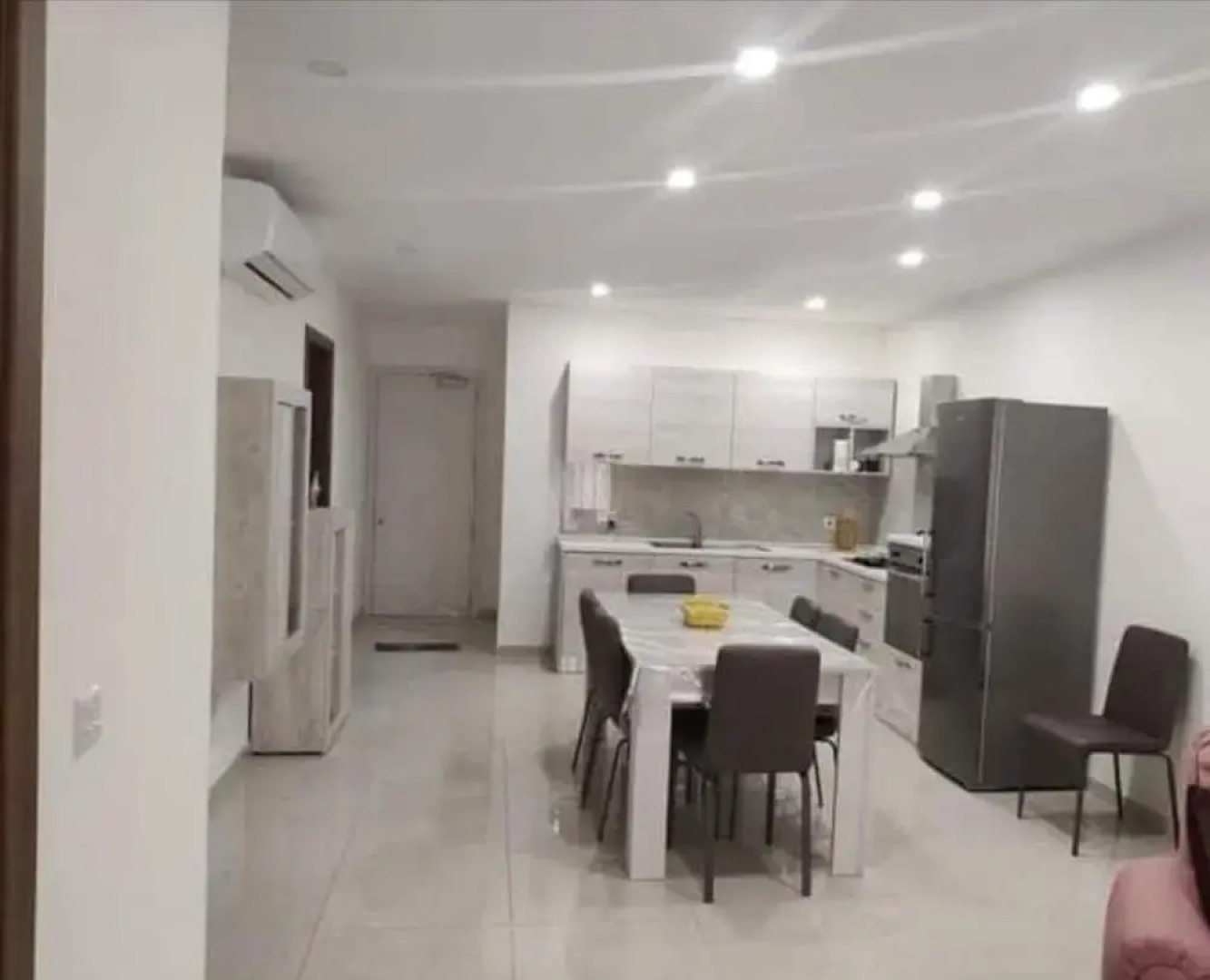 Beautiful 2 Bed Apartment in Għajnsielem