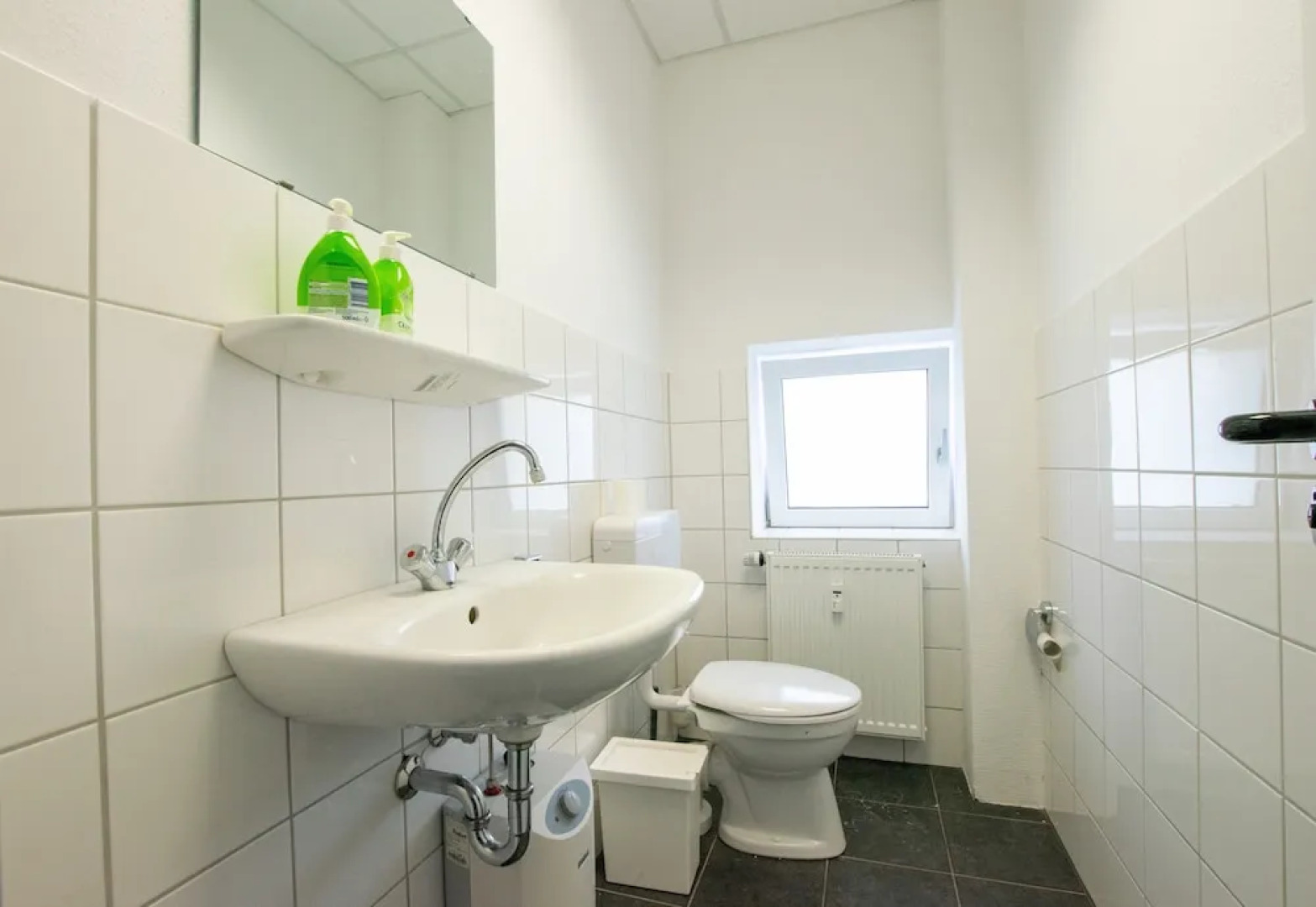 Tolstov-Hotels Airport 3 Room City Apt.