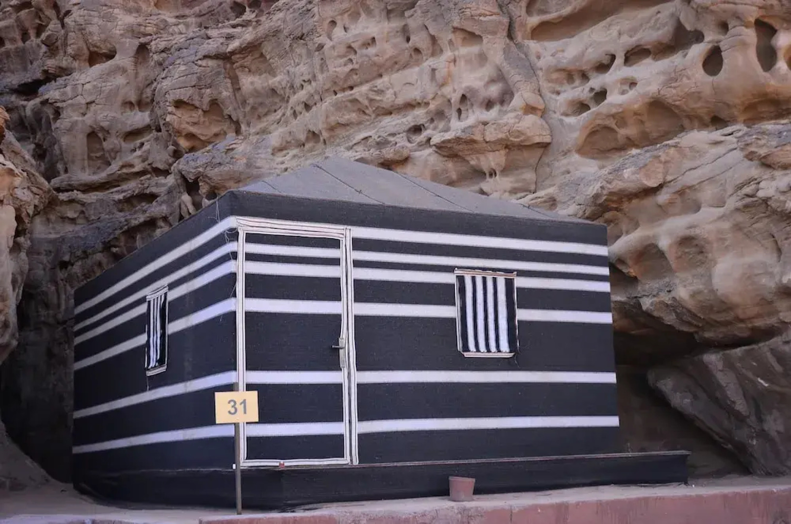 Space Village Luxury Camp