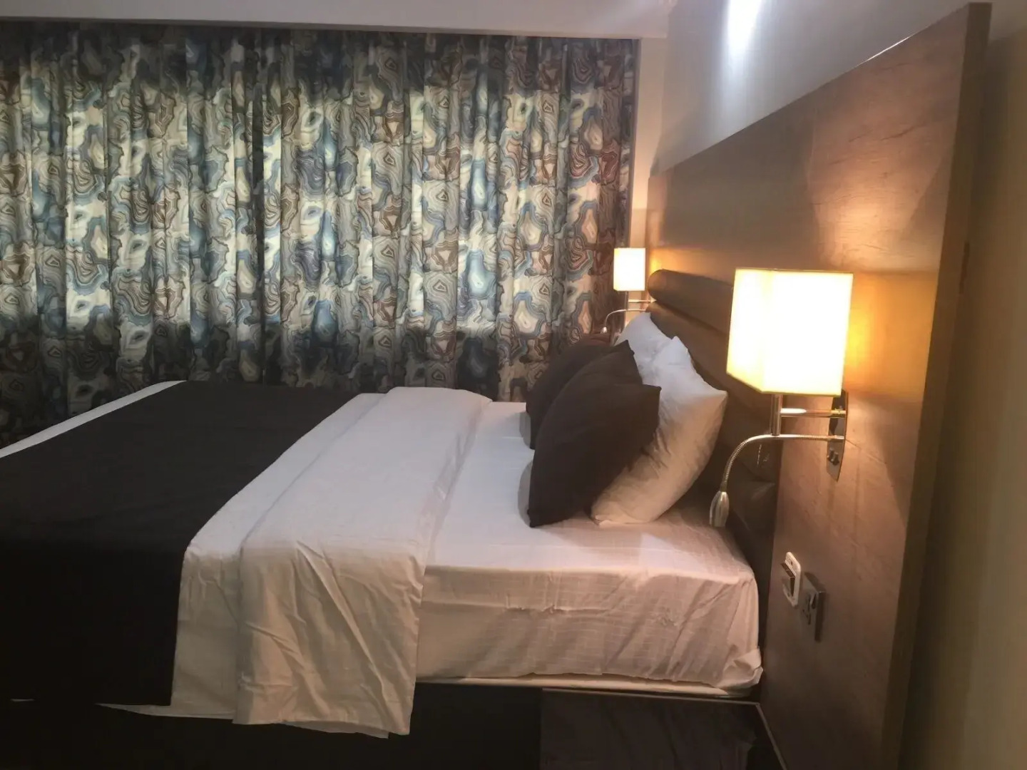 Hotel & Resort Golden Marina Yanbu  فندق ومنتجع جولدن مارينا ينبع إدارة وتشغيل شركة منتجع المرسى الذهبي