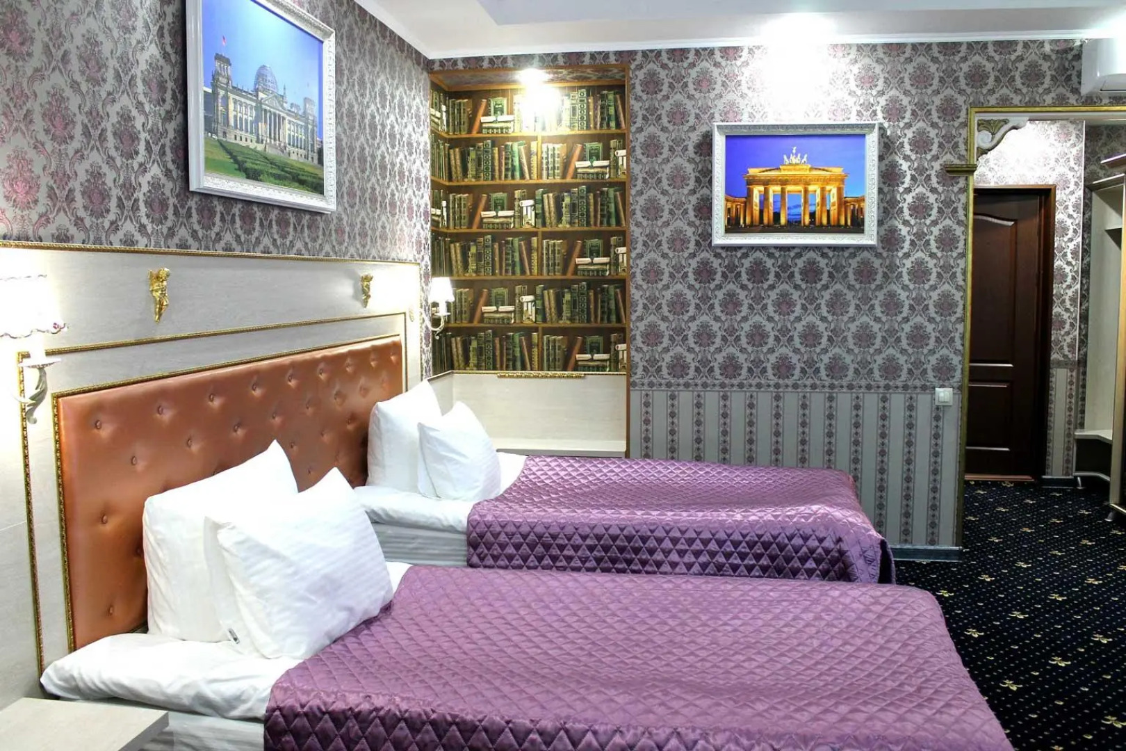 Отель Астрал