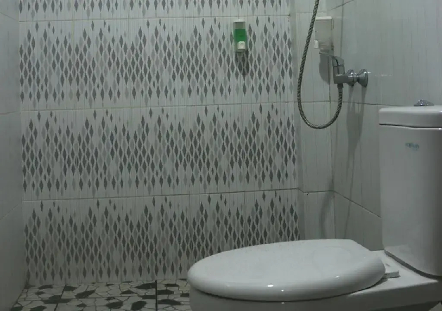 Green Tropical Village and Resort