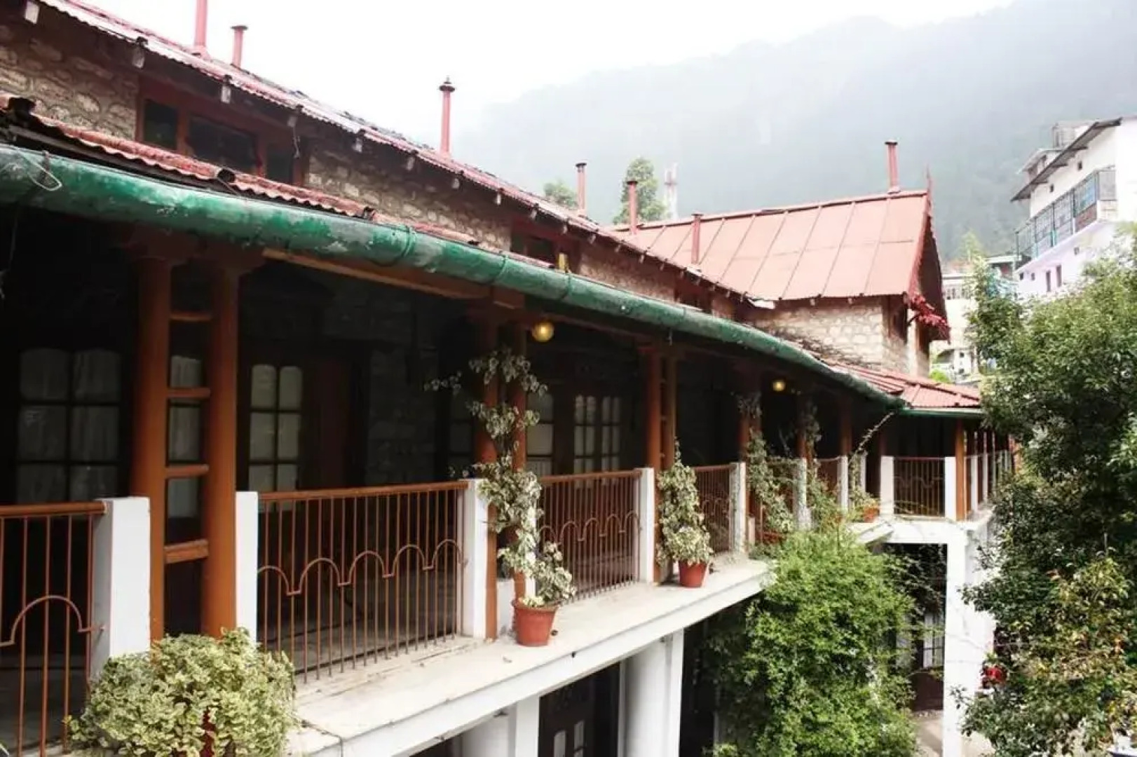 OYO Rooms Tibetan Market Nainital