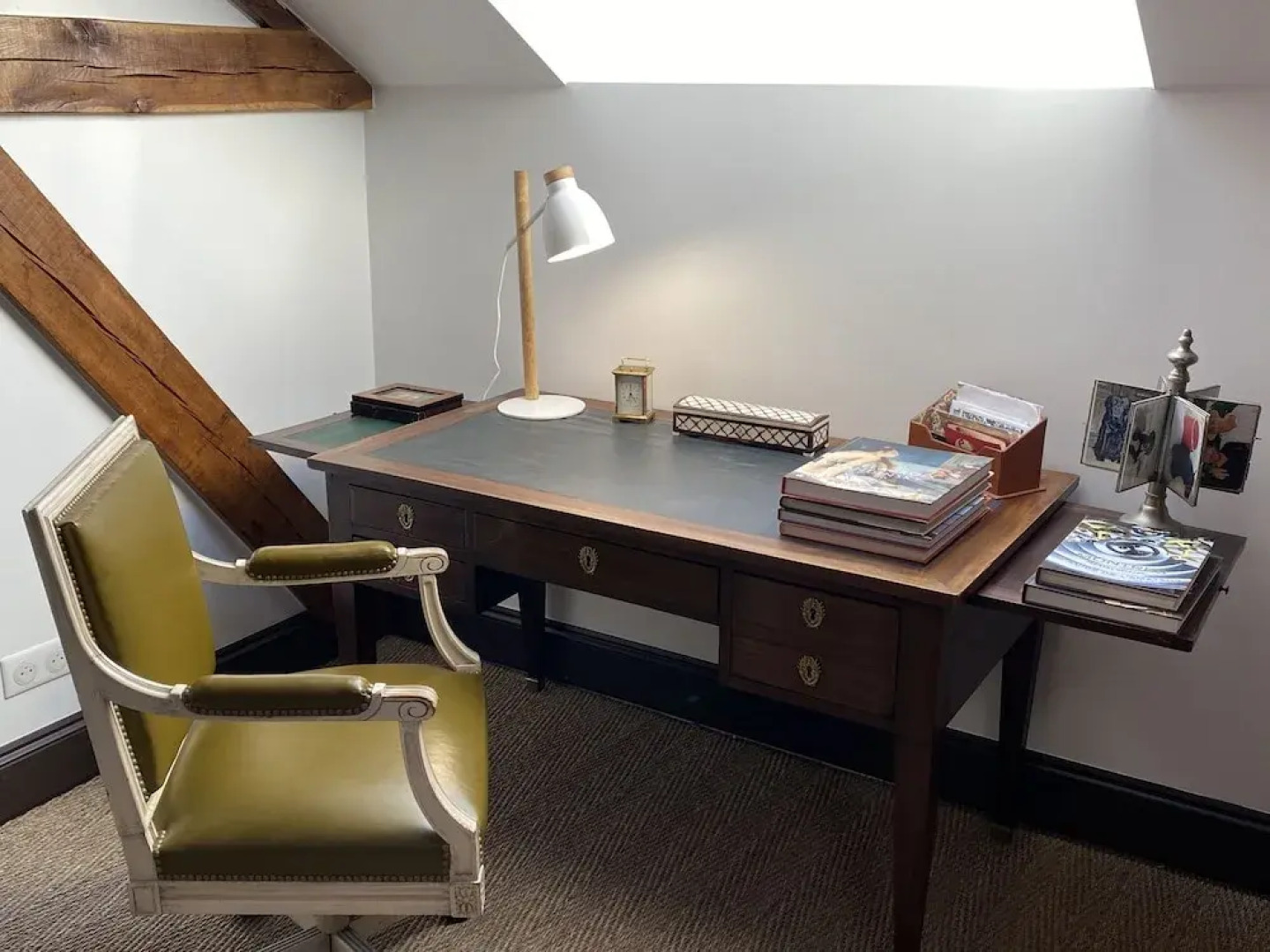 Manoir De La Croix Saint Louis