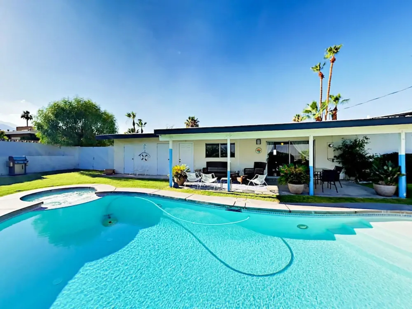 68571 J Street Home Mid-century 2 Bedrooms 2 Bathrooms Home