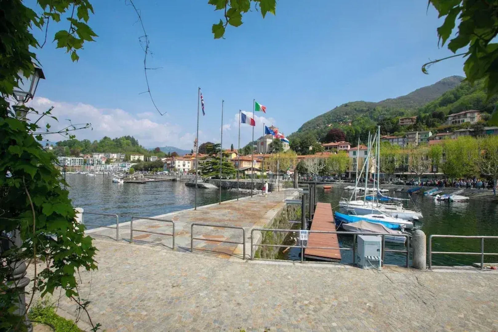 Homesweethome Garden&lakeview