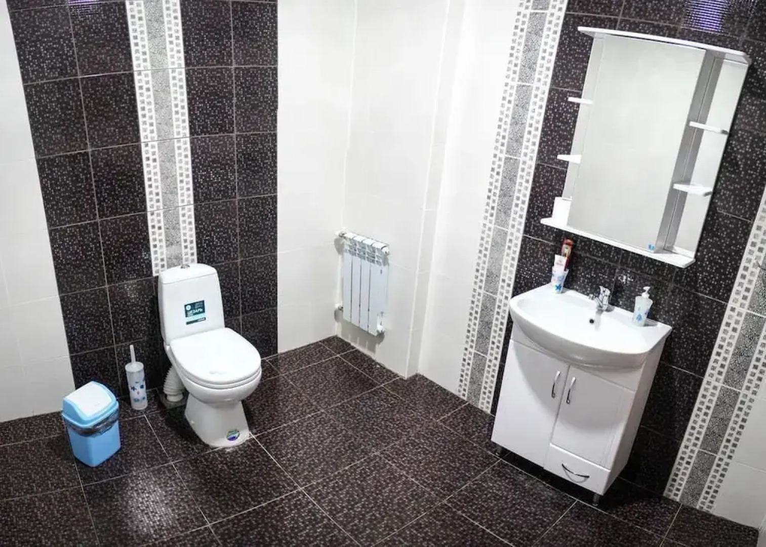 Отель «Мега»