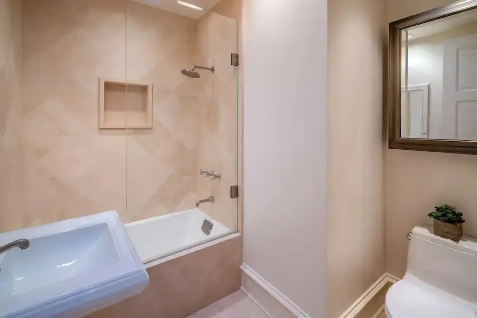 Lavish Montecito Home w/ Hot Tub, Patio & Gardens!