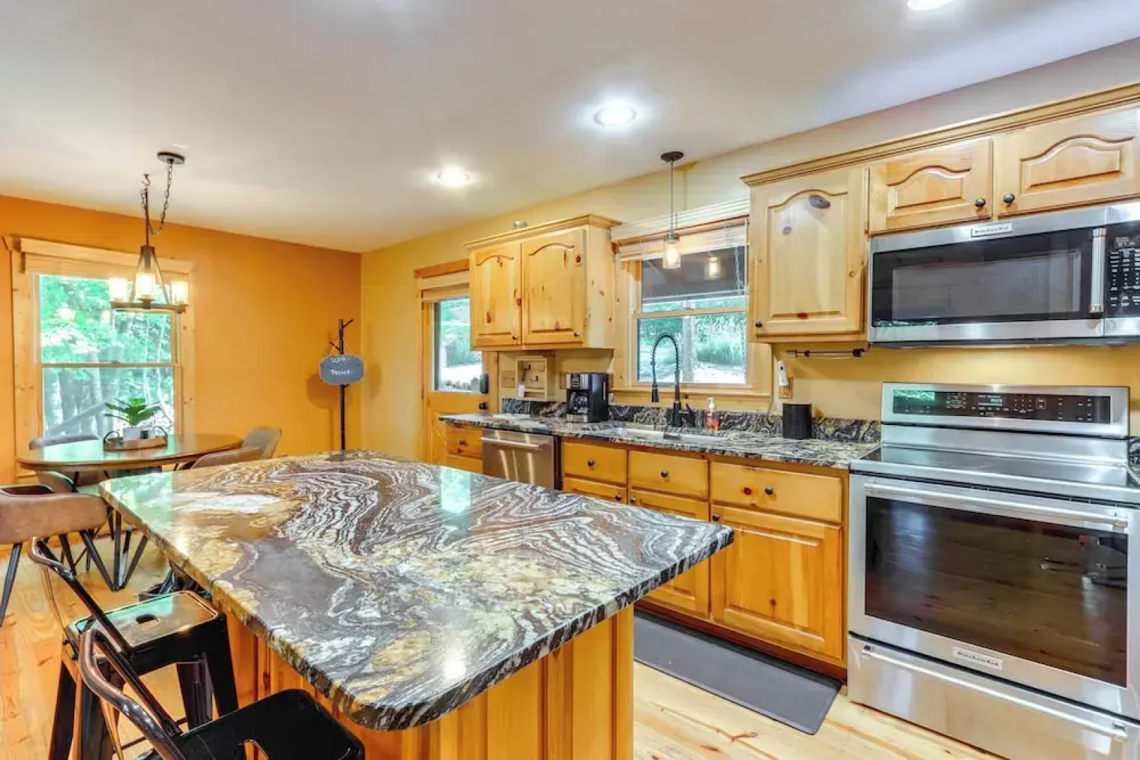 Deck & Private Hot Tub: Cabin in Ellijay!