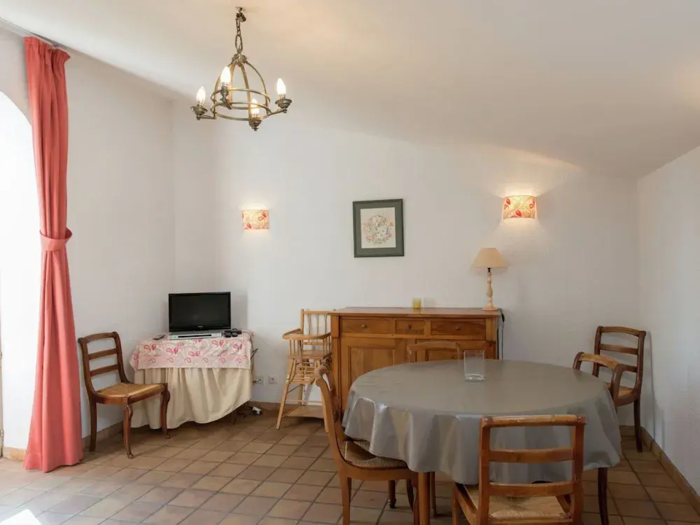 Premium Apartment in Saint-clair With Terrace