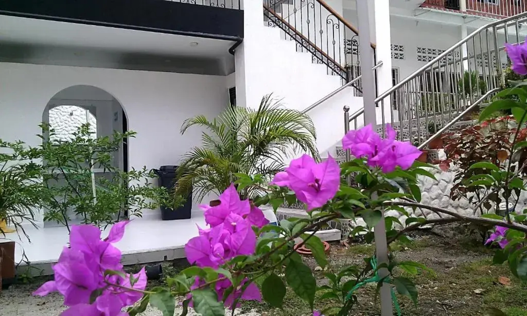 Victoria Imperial Hotel