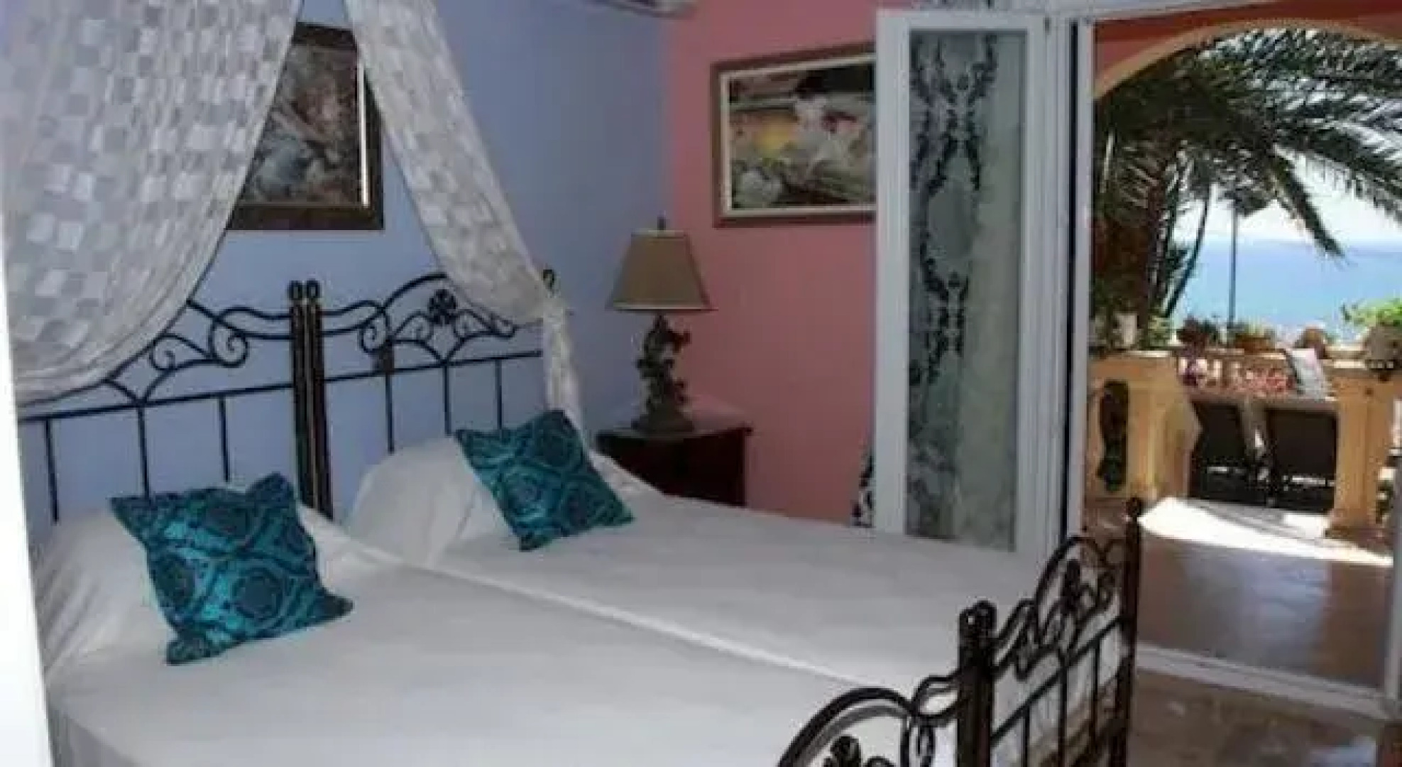 Aristotelis-Nikos Paramonas studios