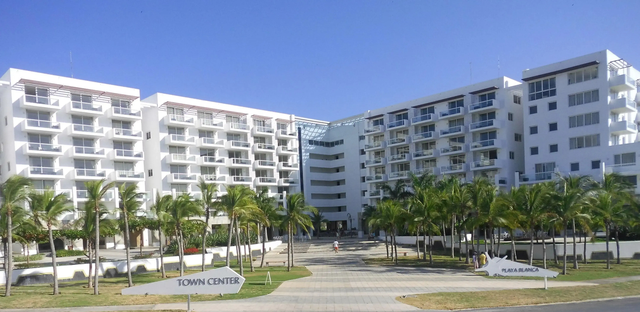 Playa Blanca Beach Resort - All Inclusive