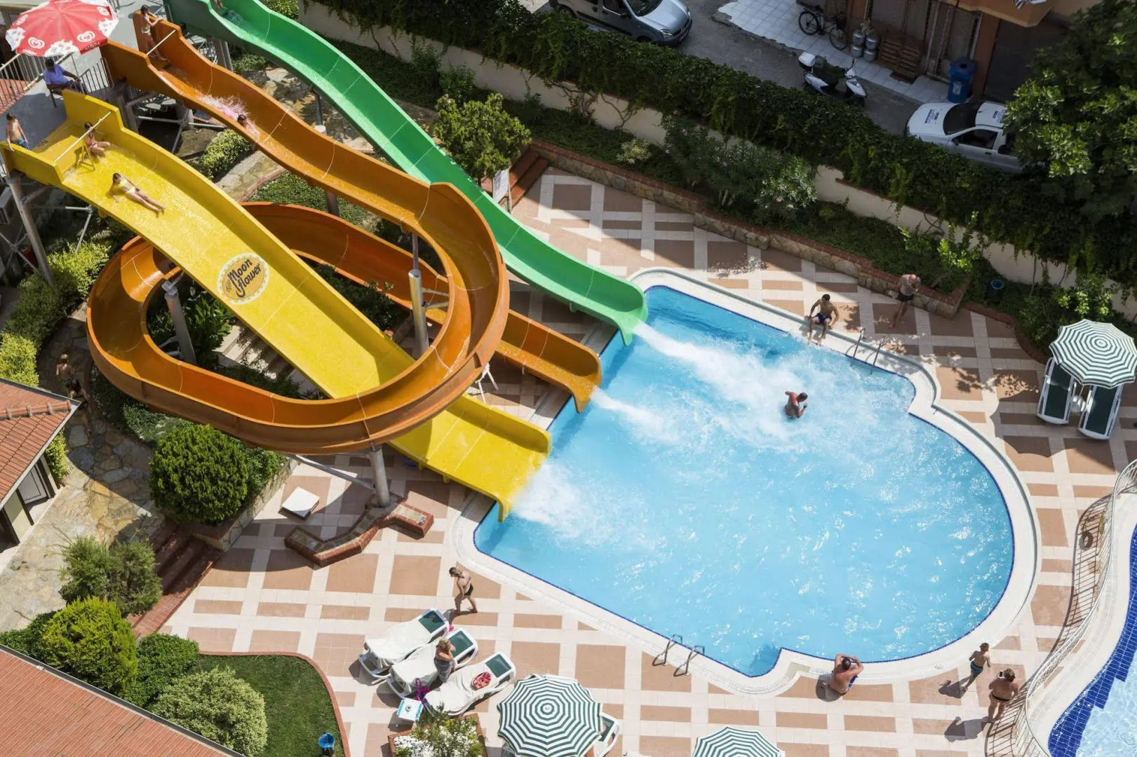 Villa Moonflower Apart Hotel