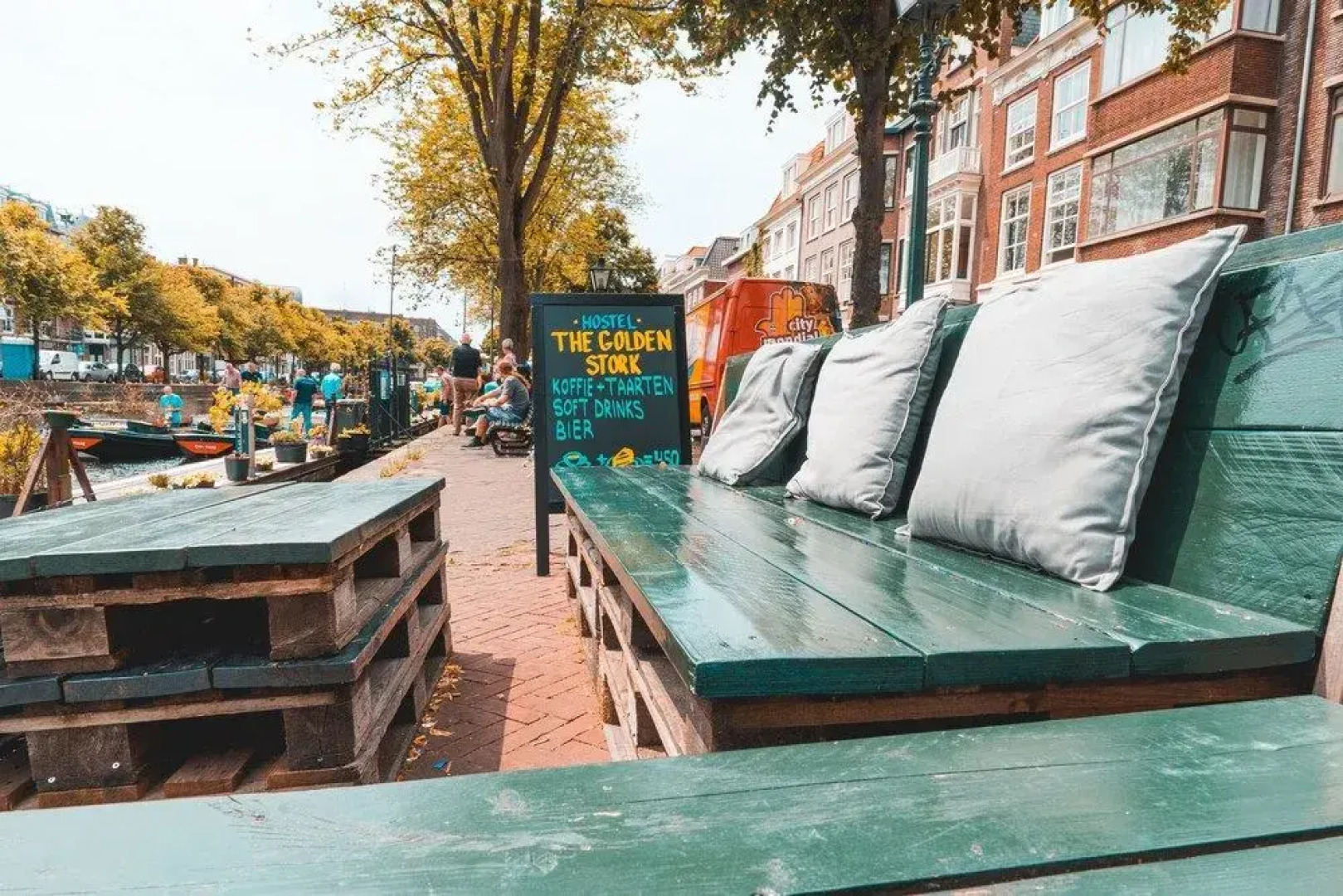 The Golden Stork - Hostel