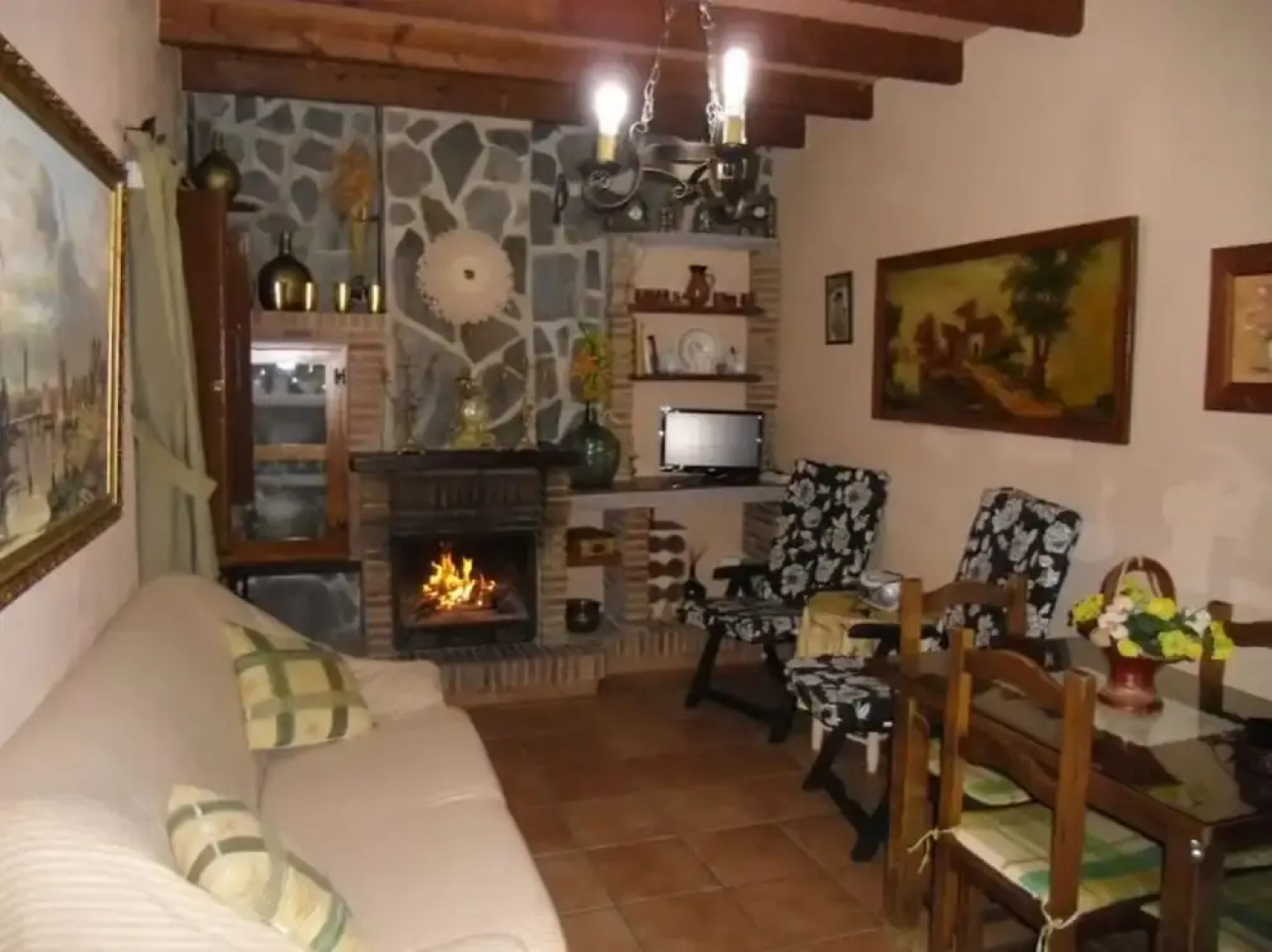 Malaga 101284 2 Bedroom Holiday home By Mo Rentals